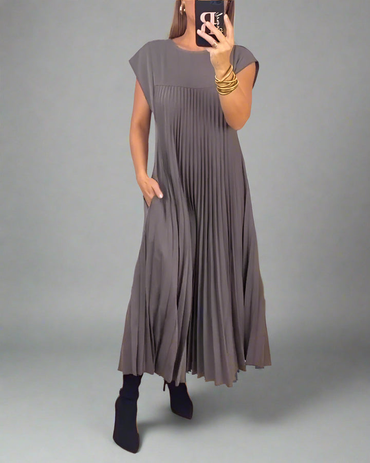 Ysalmara Stylish Maxi Dress with Dreamy Comfort - Elena Harper