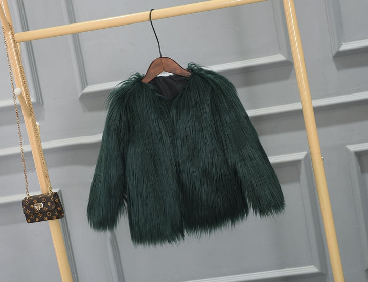 Ladies Luxurious Faux Fur Jacket with Elegant Voluminous Collar