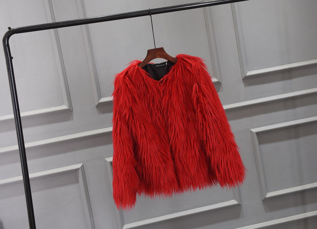 Ladies Luxurious Faux Fur Jacket with Elegant Voluminous Collar