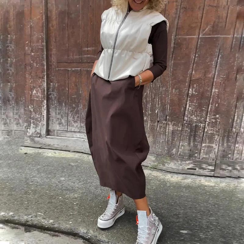 Elizabeth | Timeless Dress with Practical Sophistication