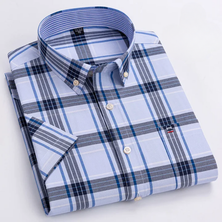 Men's Shirt with Classic Pattern and Tailored Fit