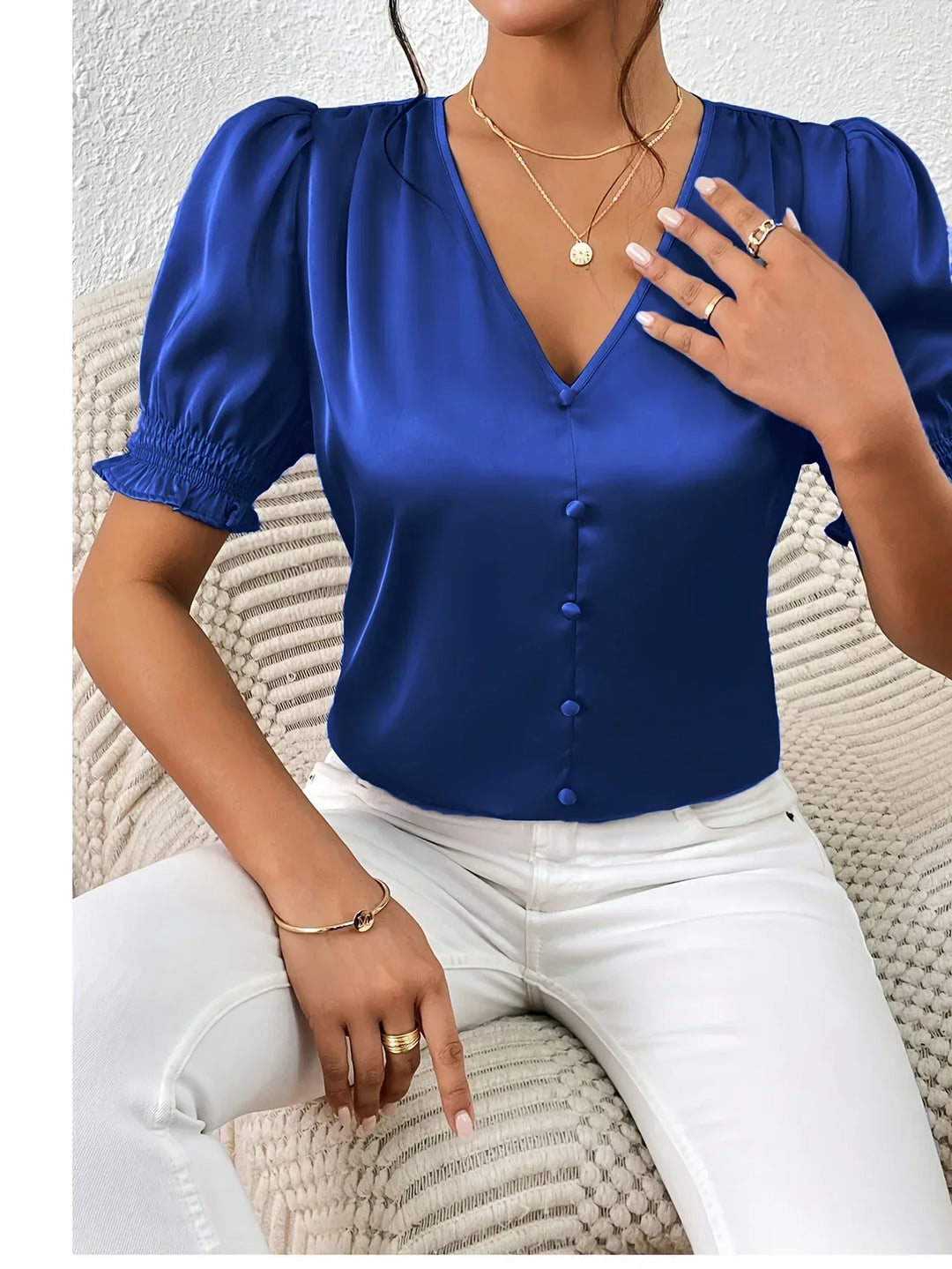Abella - Elegant Blouse with V-Neck and Puff Sleeves