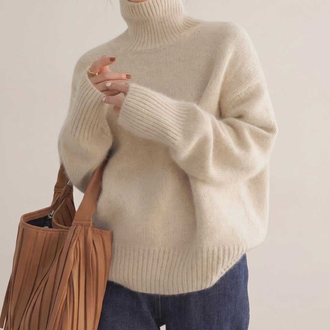 Clara | Elegant and Warm Women's Turtleneck Sweater