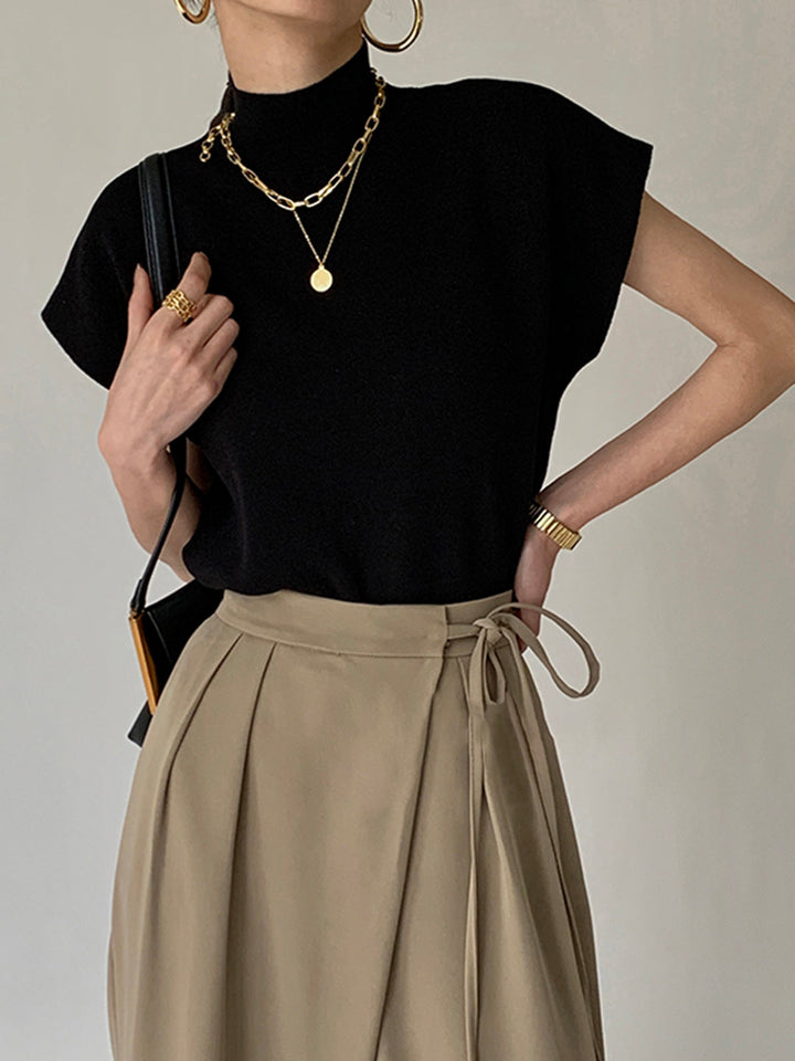 Ismara - Elegant Top with High Collar