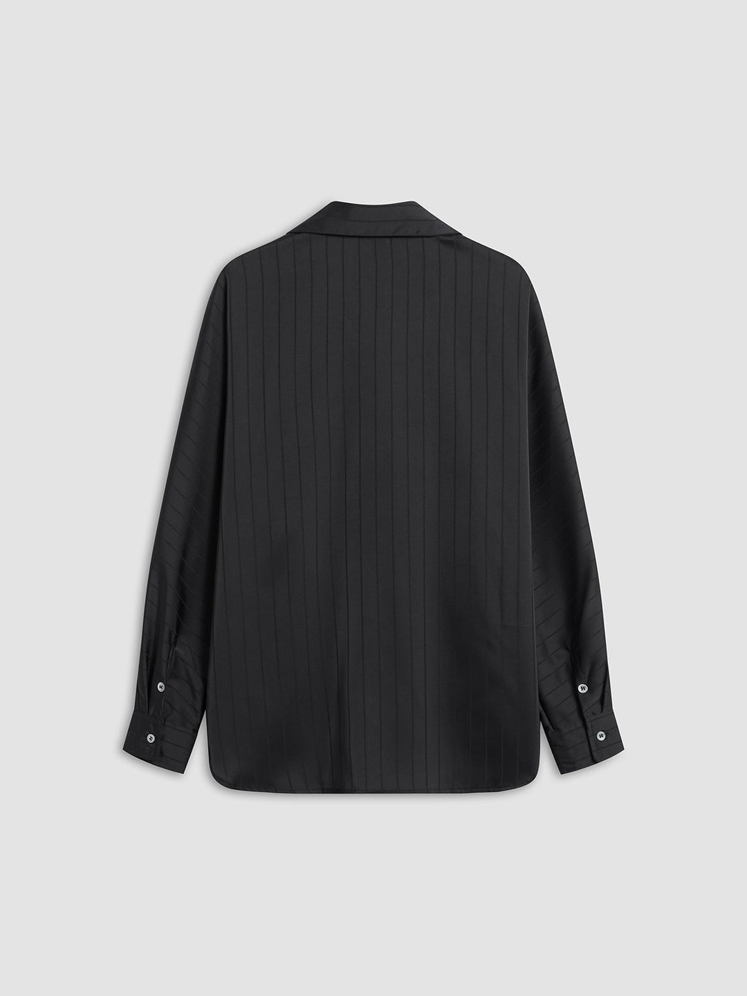 Clara - Oversized shirt with high collar and buttons