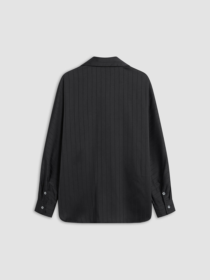 Clara - Oversized shirt with high collar and buttons