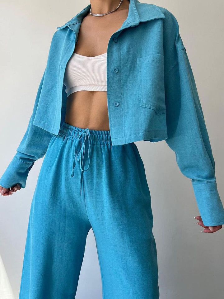 Vilma - Two-piece set with a collared zip-up t-shirt and adjustable drawstring pants