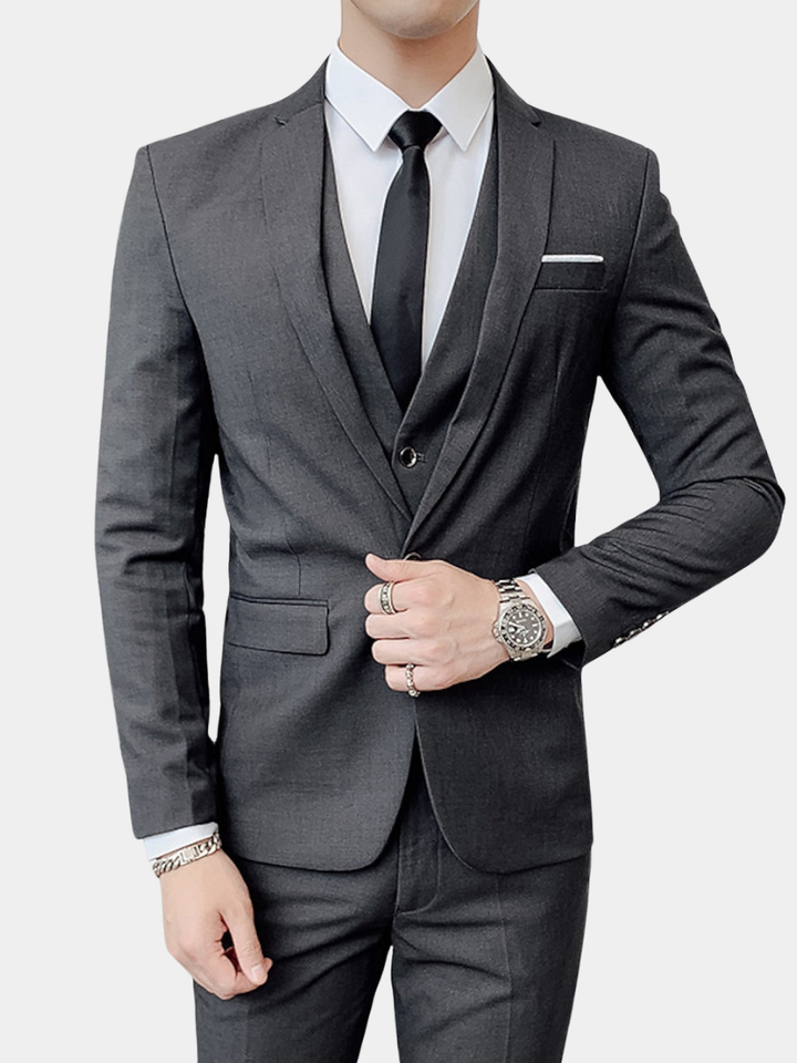 ELENA HARPER™  |  MODERN 3-PIECE SUIT FOR MEN
