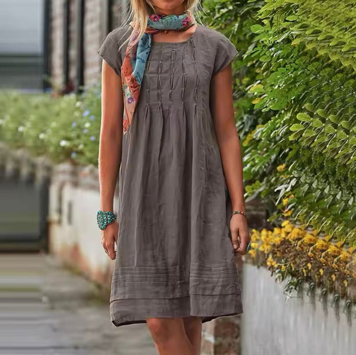Comfortable Mini Summer Dress for Women with Short Sleeves - Anna