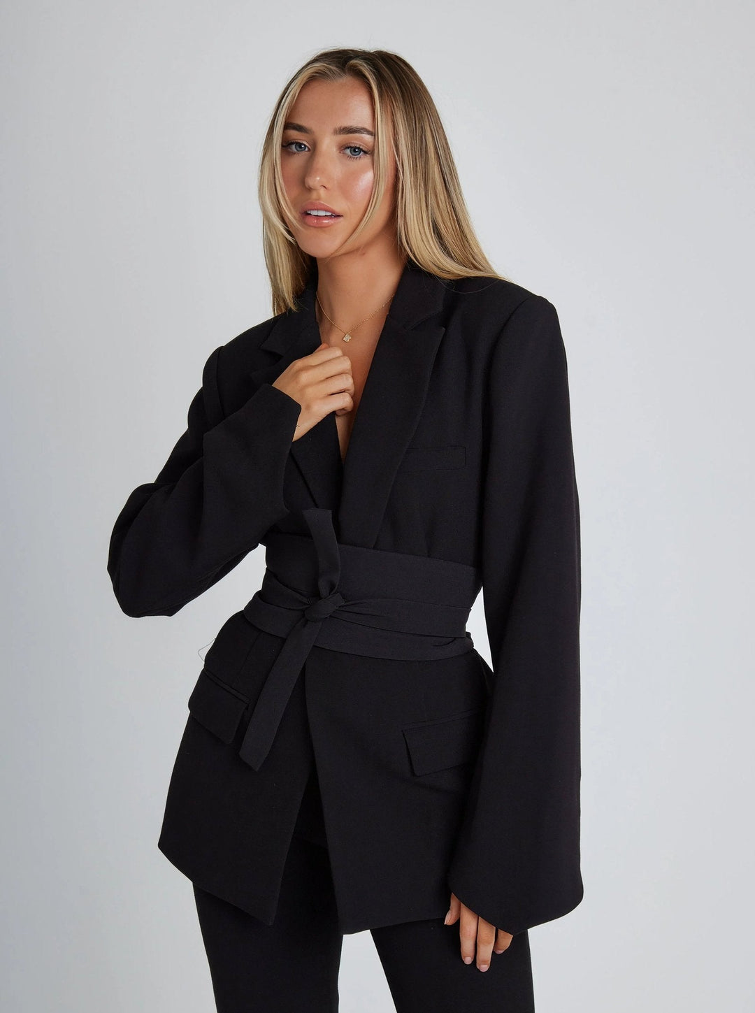Women's Blazer | Elegant & Tailored Fit