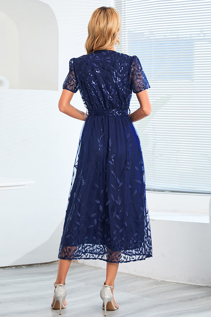 Elegant and Timeless Summer Dress - Sophisticated Flowing Cut