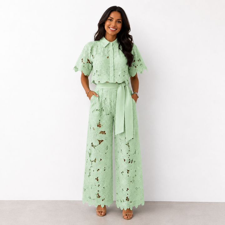 Arielle Comfortable Set - Elena Harper