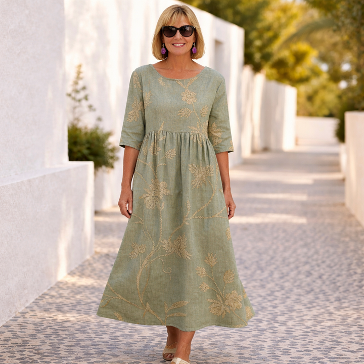 Susan Floral Dress with a Summer Vibe - Elena Harper
