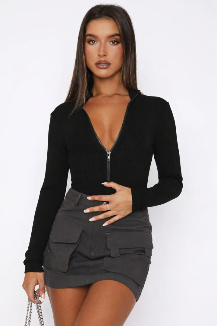 Fitted Body V-Neck Zip Modern Elegance, view 2 - Elena Harper
