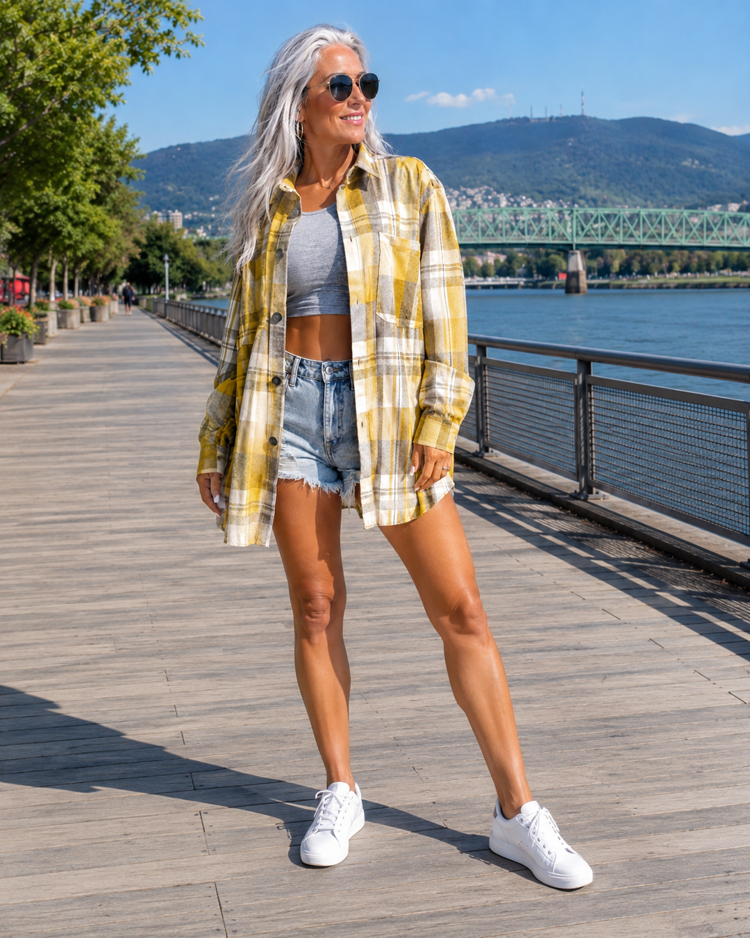 Long Women's Checkered Shirt with Pockets and Buttons