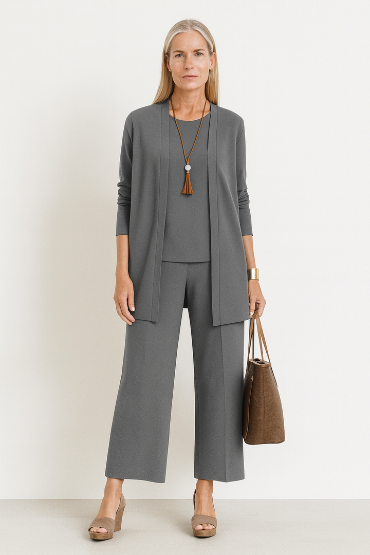 Bella | Women's Minimalist Three-Piece Lounge Set