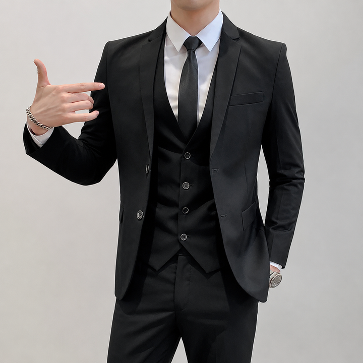 Elegant Business Suit for Men - Elena Harper