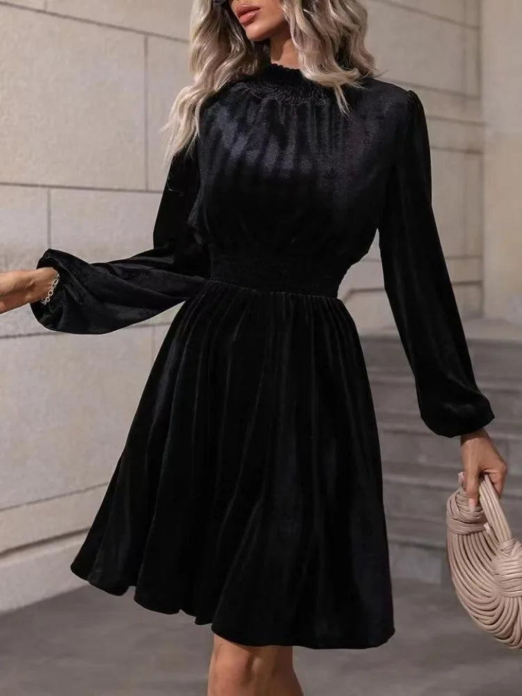 Women’s Elegant Turtleneck Midi Dress Bella, view 6 - Elena Harper