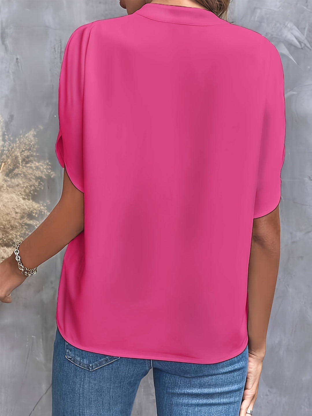 Stella - Elegant and Fashionable Shirt