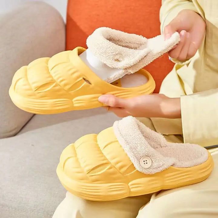 ComfyPlush™ - Warm, soft, and comfortable slippers
