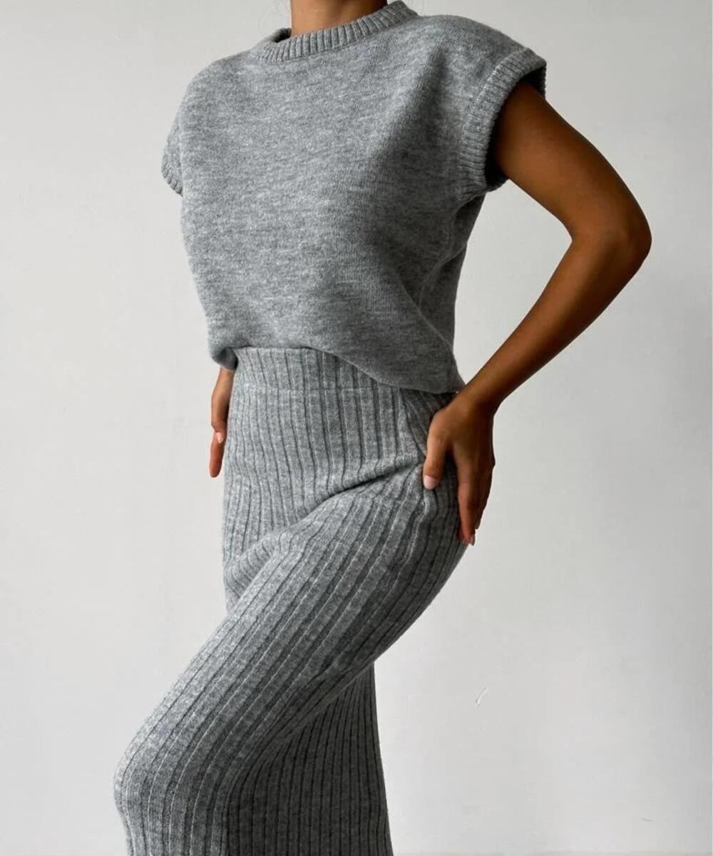 ELLIE Elegant Fashionable Outfit Set, view 3 - Elena Harper