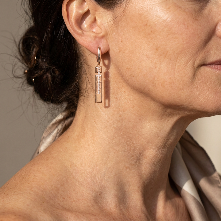 Elegant Rectangular Earrings with Crystals in Gold