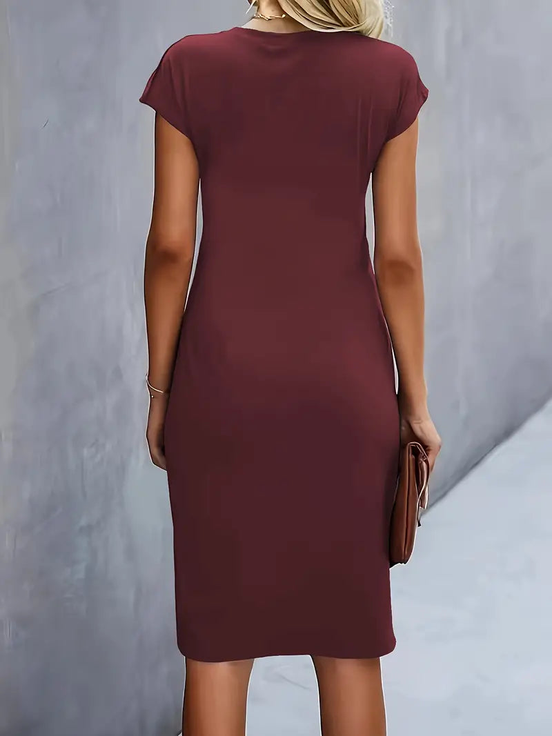Katrien – Timeless Midi Dress with Flattering Silhouette