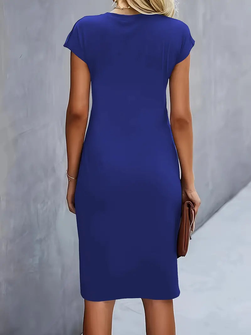 Katrien – Timeless Midi Dress with Flattering Silhouette