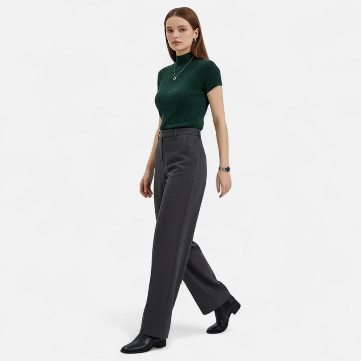 Women's Elegant Short-Sleeve Knitted Turtleneck Blouse