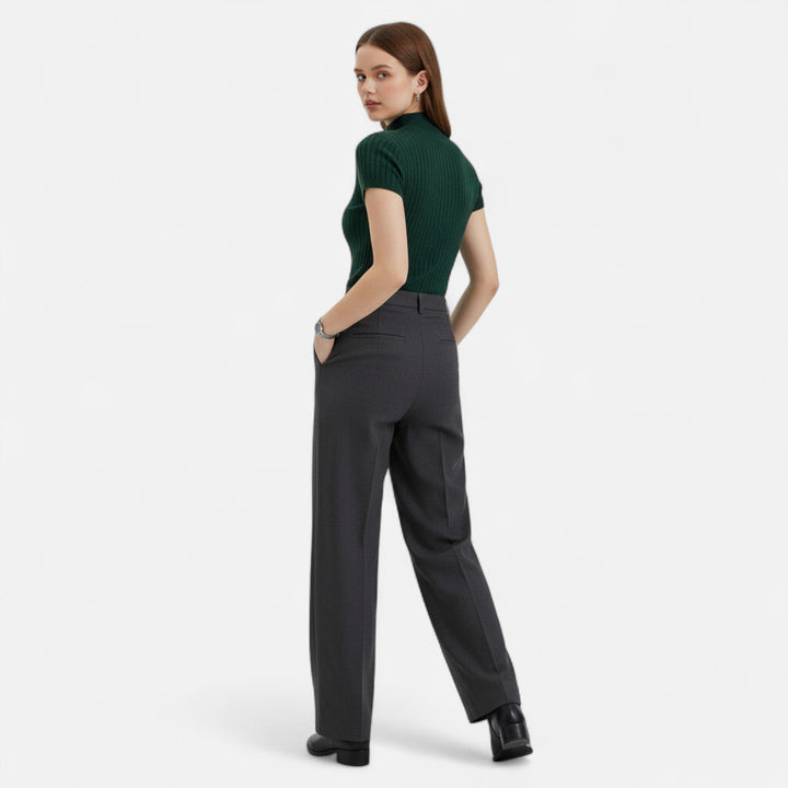 Women's Elegant Short-Sleeve Knitted Turtleneck Blouse