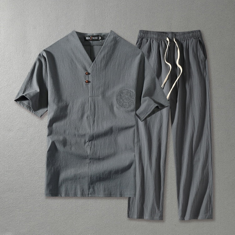 Leisure set for men made with high-quality materials