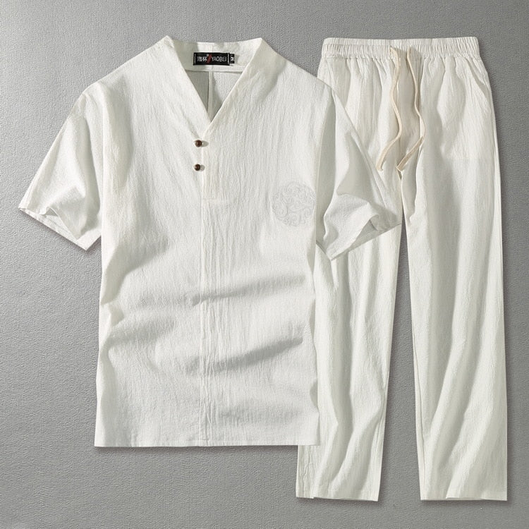 Leisure set for men made with high-quality materials
