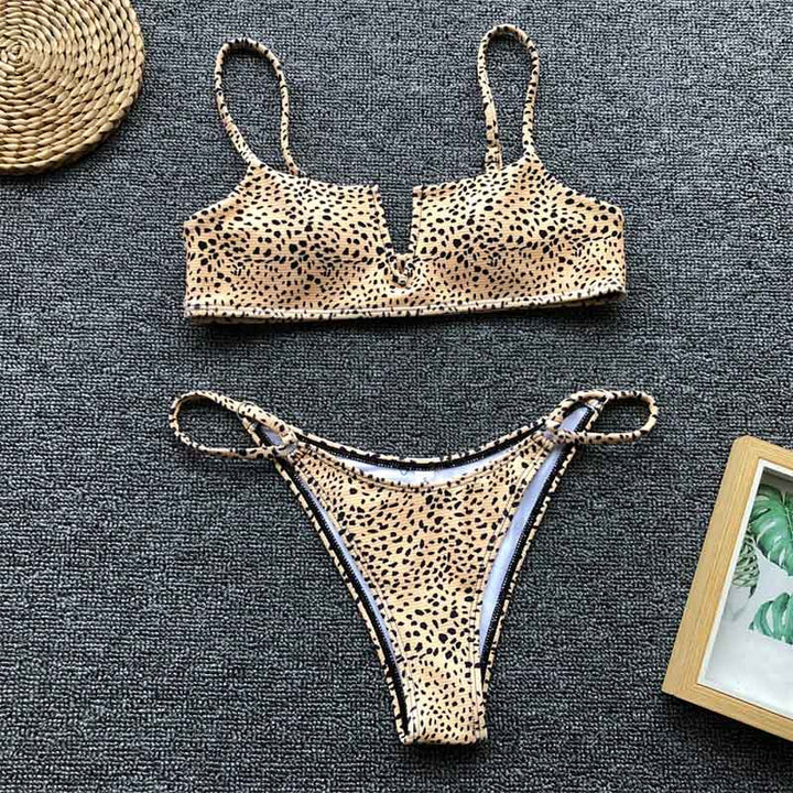 AquaLivv - Brazilian Bikini with V-Neck