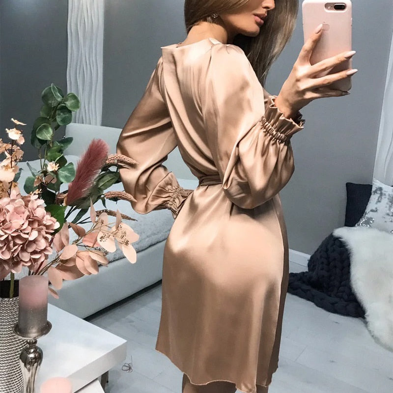 Elegant Mini Satin Dress for Women – Classic Chic Style with Long Sleeves