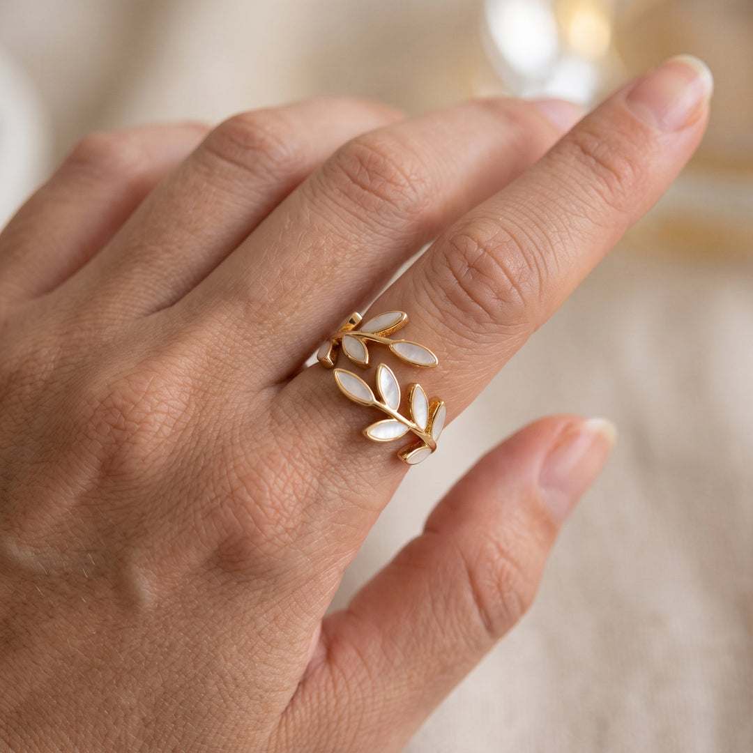 Auriane Ring with Leaf and Bright Accent - Elena Harper