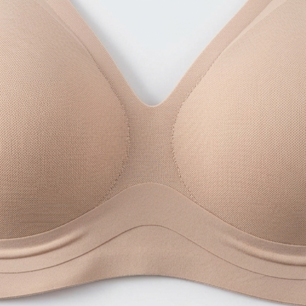 Airella Women's Wireless Deep V Supportive Bra - Elena Harper