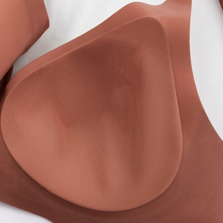 Comforel Women's Wireless Deep-V Support Bra - Elena Harper