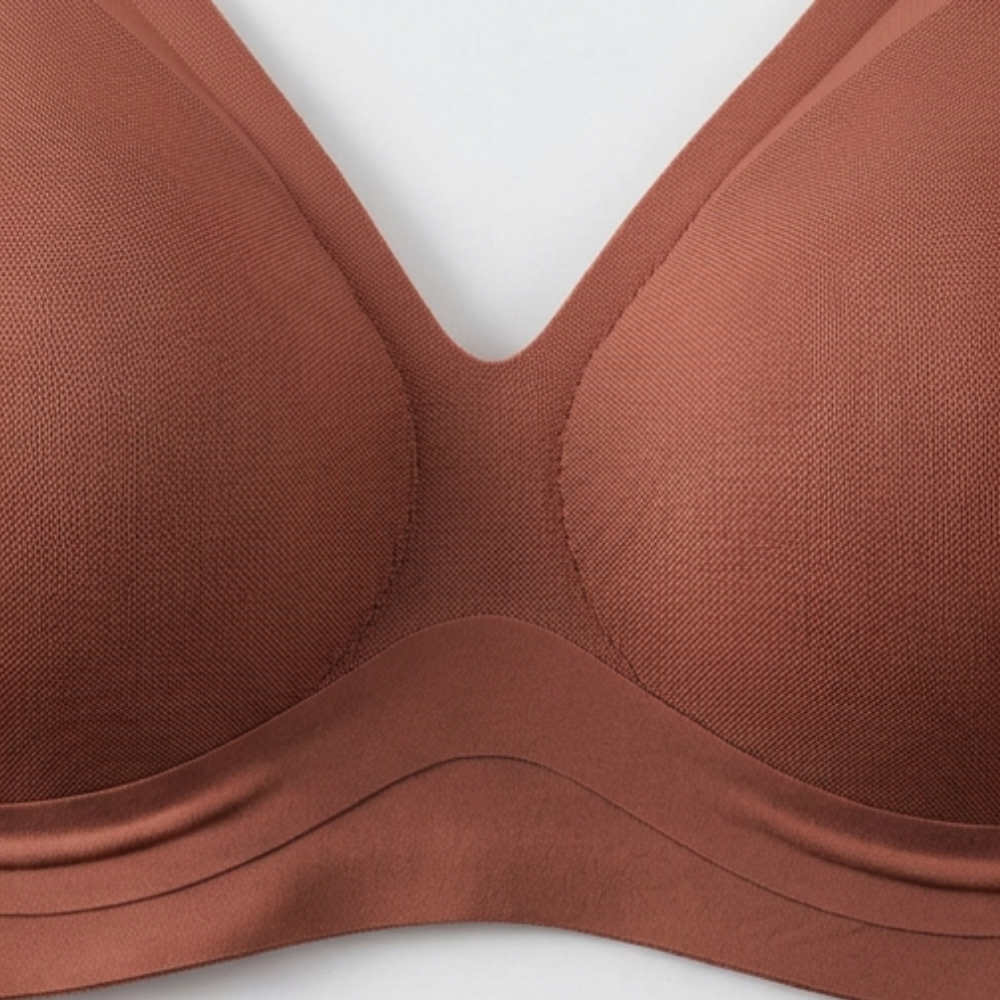 Comforel Women's Wireless Deep-V Support Bra - Elena Harper