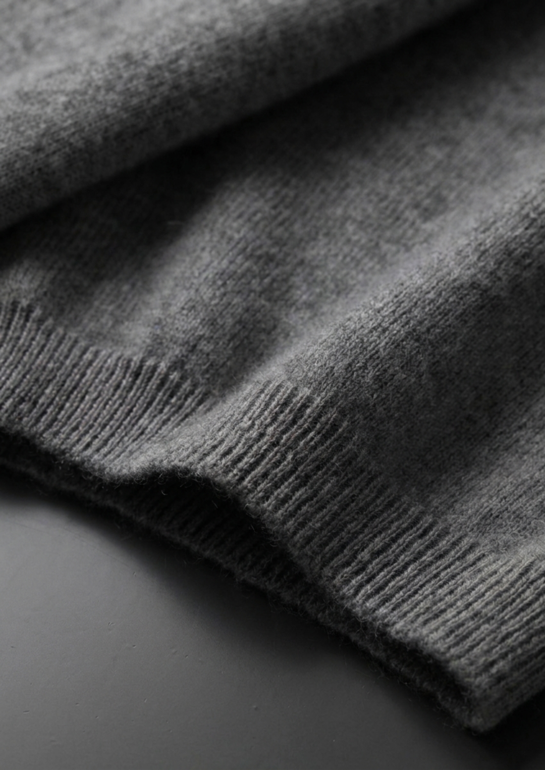 100% CASHMERE CLASSIC CREWNECK T-SHIRT