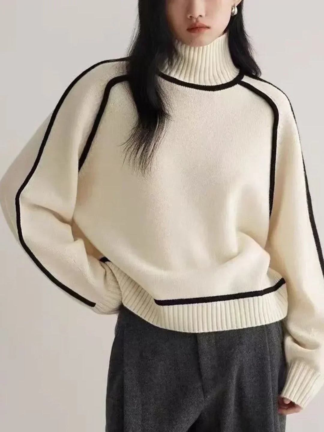 Darla Elegant Turtleneck sweater - Elena Harper