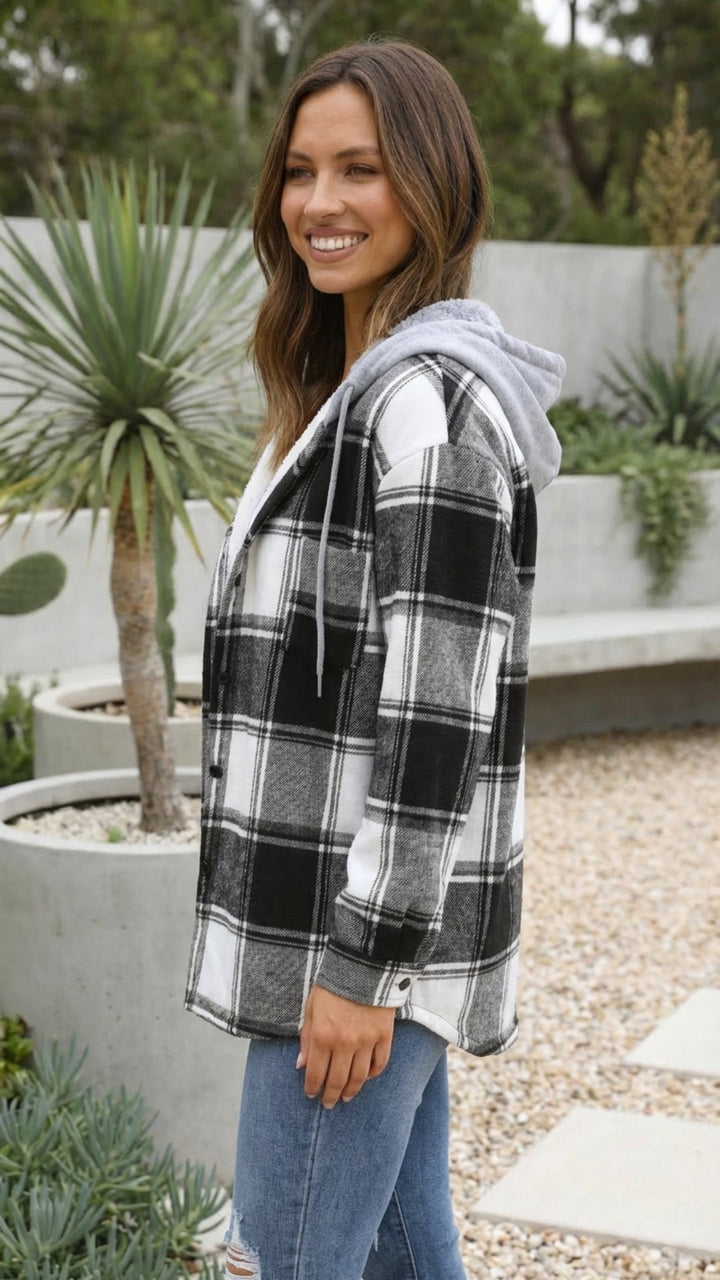 Women’s Checkered Print Hooded Jacket