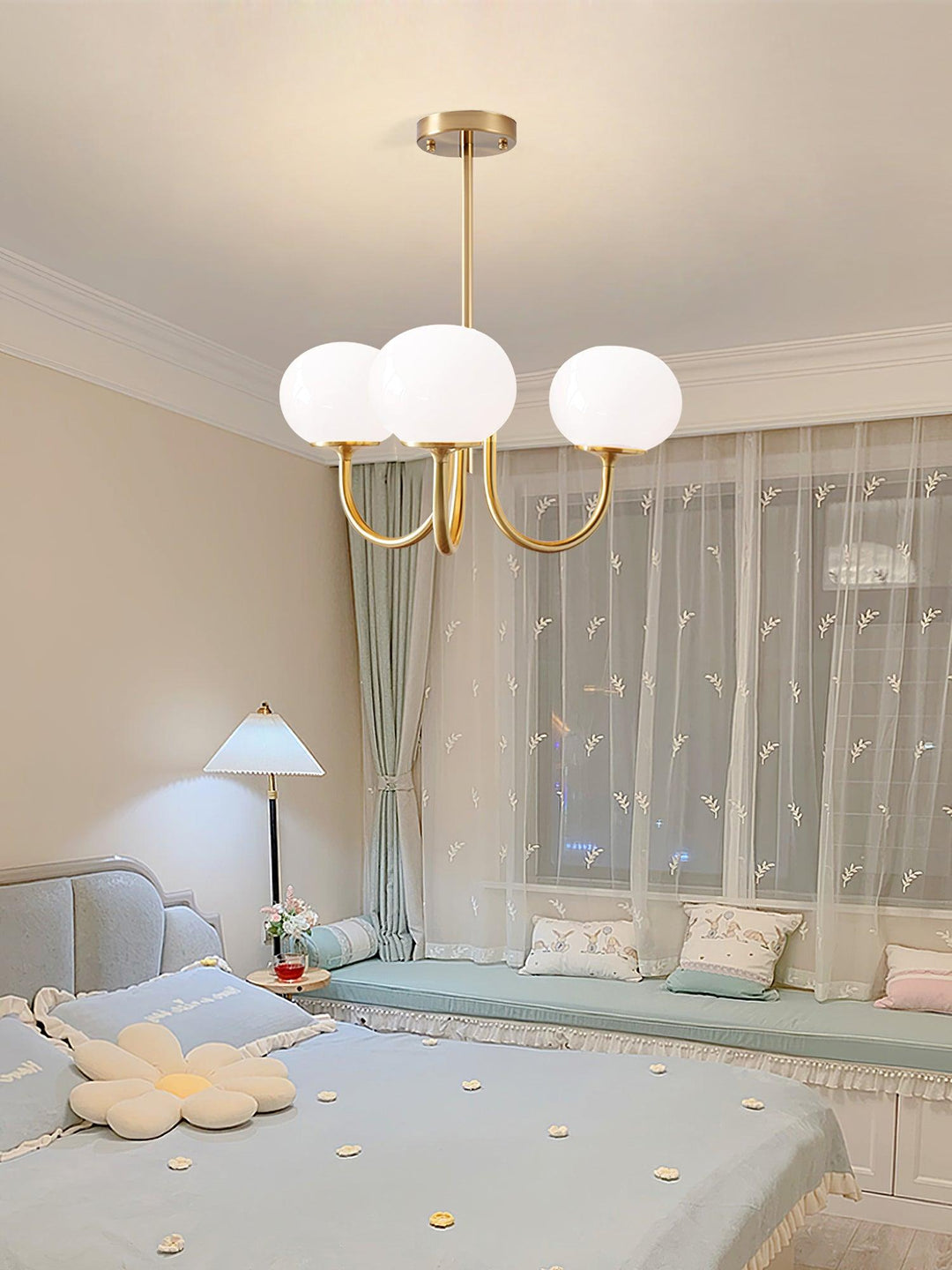 Elegant Circle Pendant Lamp - Modern Ceiling Light Fixture