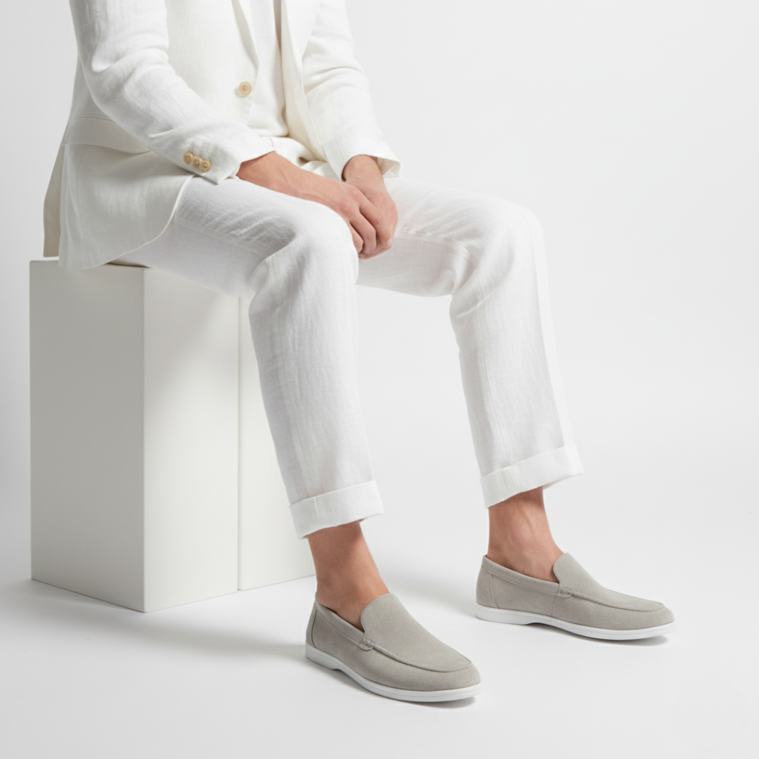Men's loafers with contrasting sole