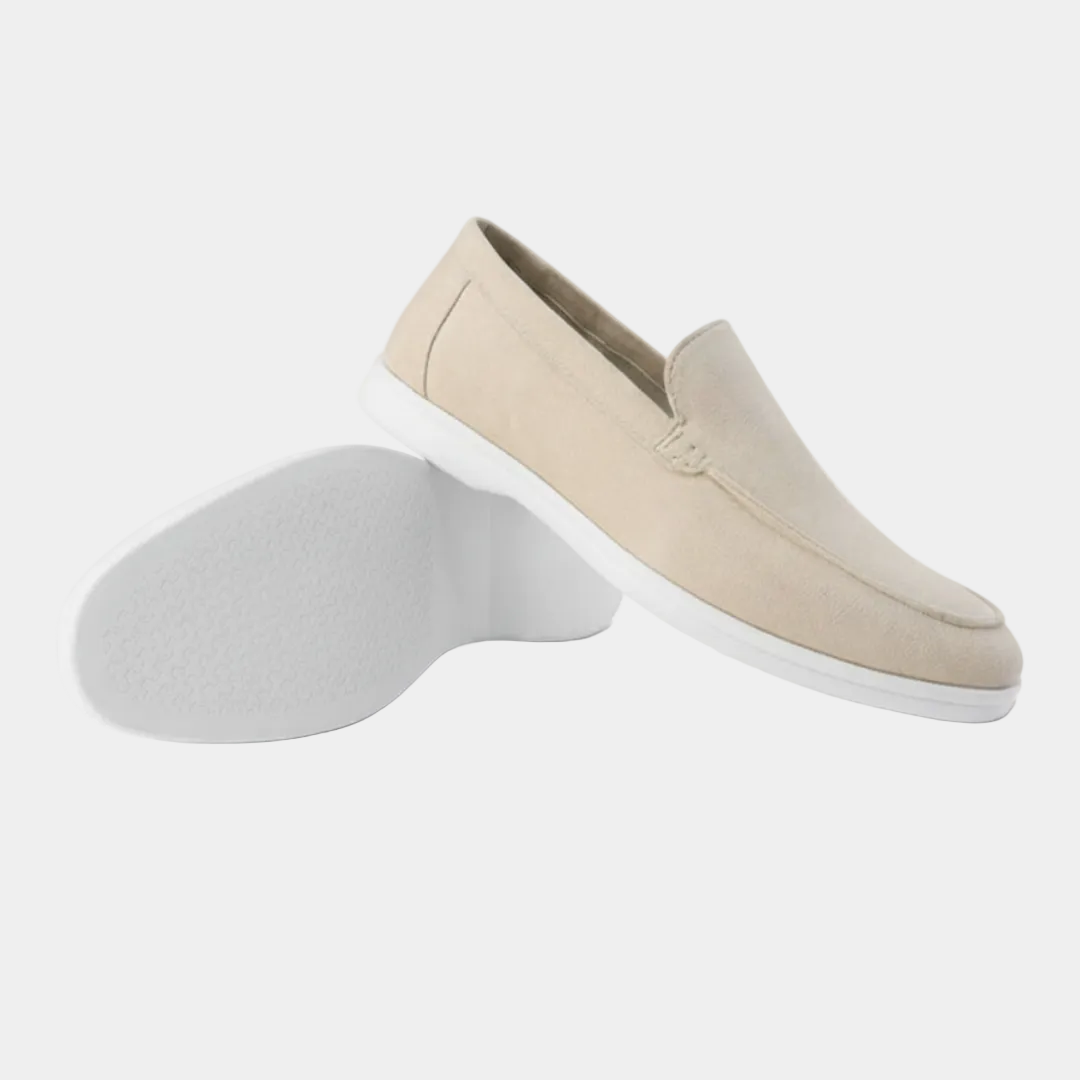 Men's loafers with contrasting sole