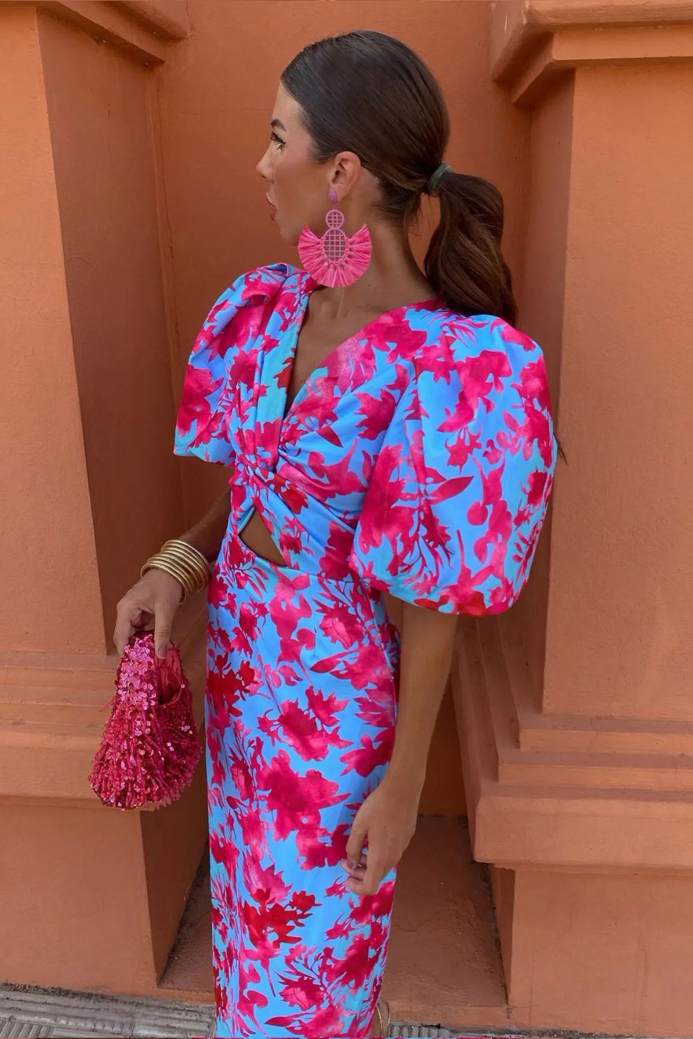 Women's Midi Dress with V-Neck and Floral Pattern