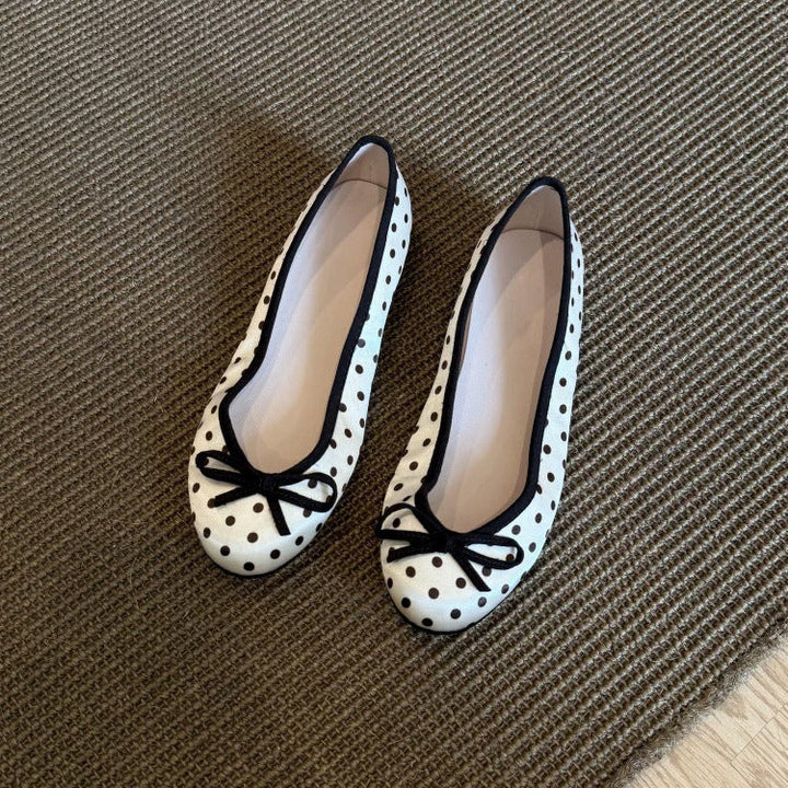 Women's Ballerinas with Playful Polka Dot Pattern and Comfortable Footbed EB