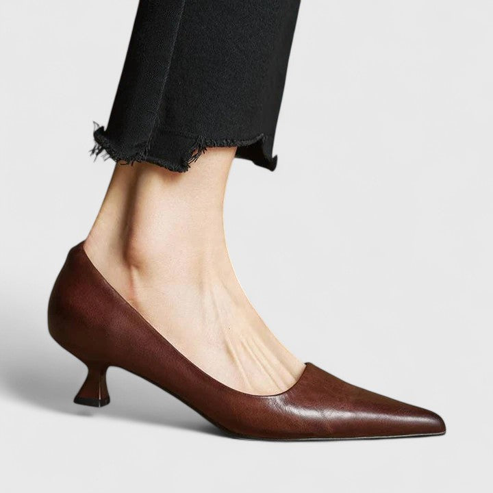 MACKENZIE – ELEGANT LOW-HEEL PUMPS