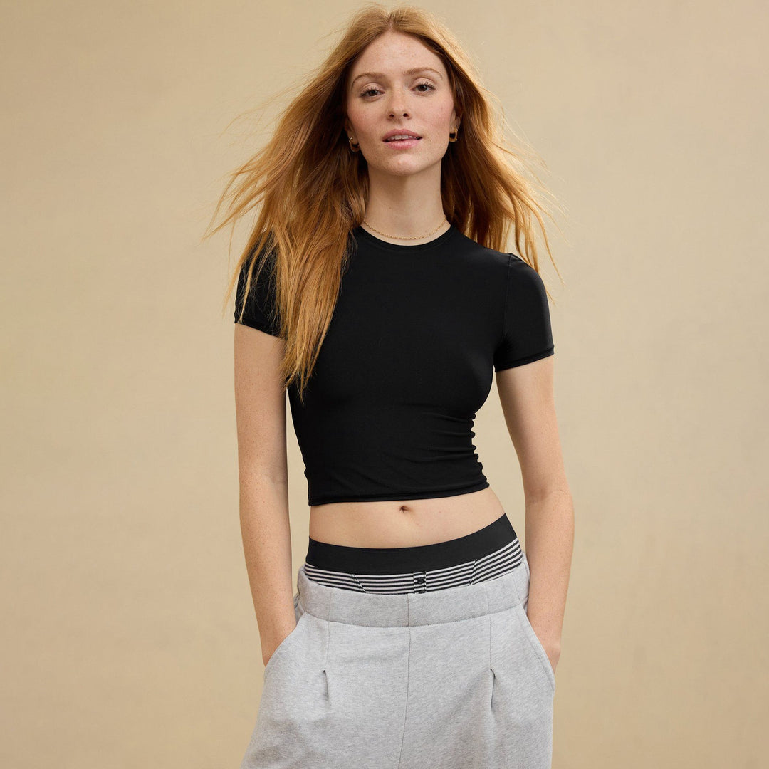 Women's Crop T-Shirt with Fitted Cut Avérine, view 7 - Elena Harper