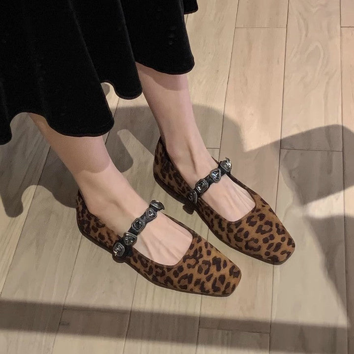 Women's Ballerinas with Fashionable Leopard Design and Elegant Buckle Application EB