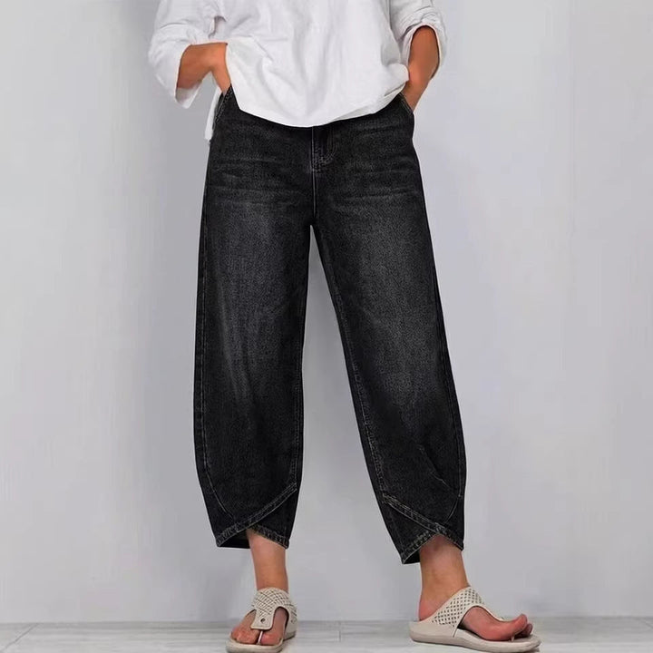 Wide-Leg Women's Jeans with Chic Casual Style